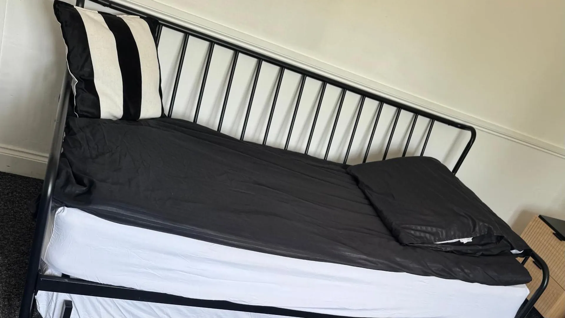 Flexy Room Located 2 Minutes From Gloucester Royal Hospital GLOUCESTERSHIRE United Kingdom